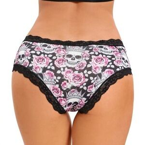 NWOT - 5pk Goth Skull Lace Trim Panties